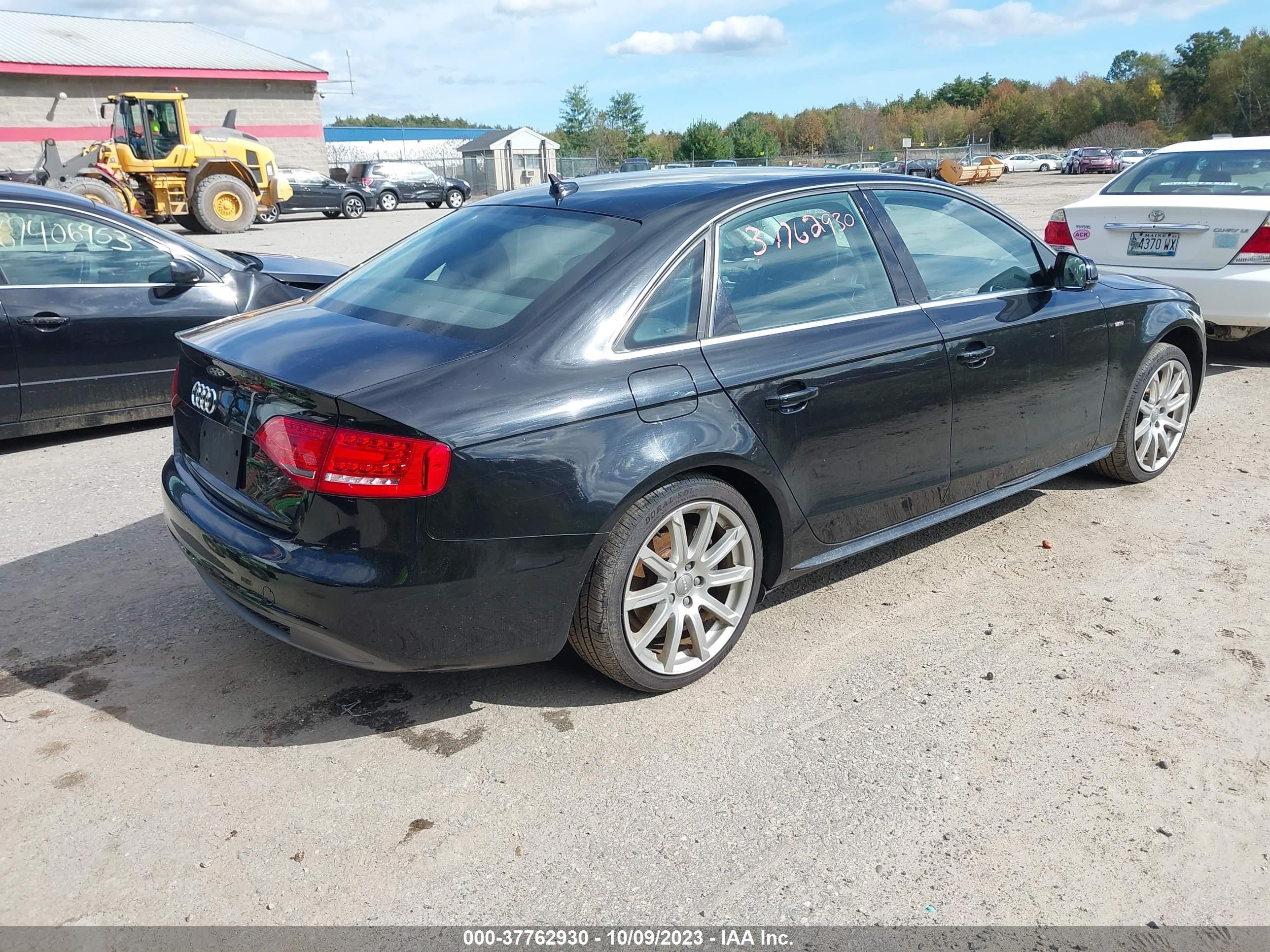 Photo 3 VIN: WAUHFAFL2CN018223 - AUDI A4 