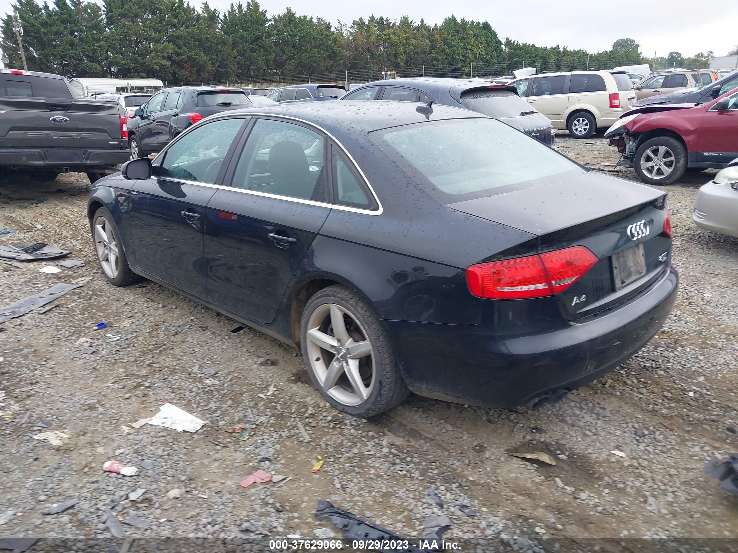 Photo 2 VIN: WAUHFAFL8BN015437 - AUDI A4 