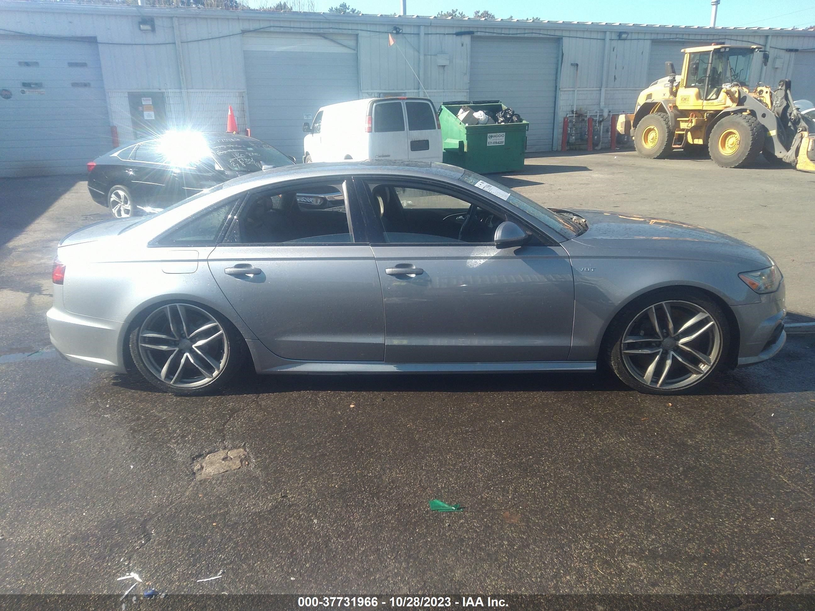 Photo 12 VIN: WAUHFBFC6HN039637 - AUDI S6 