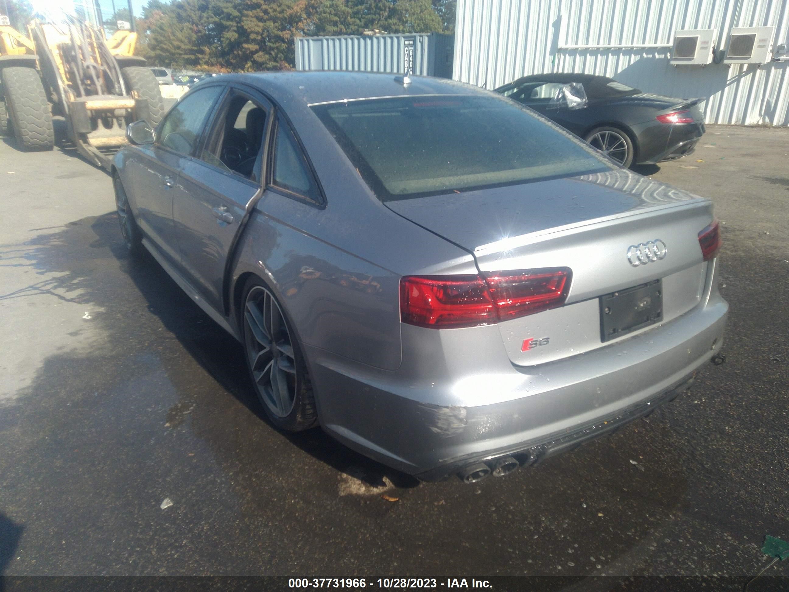 Photo 2 VIN: WAUHFBFC6HN039637 - AUDI S6 