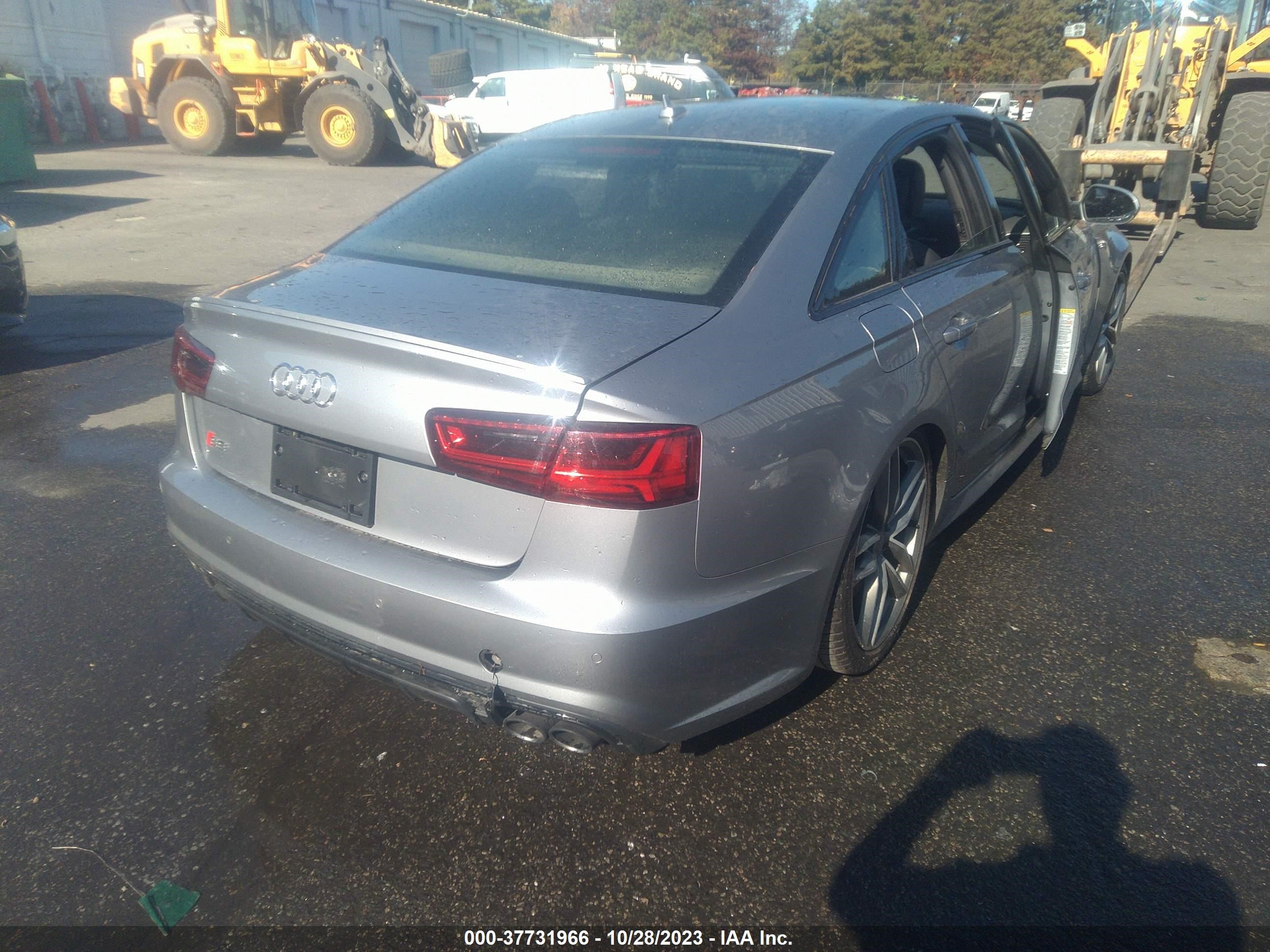 Photo 3 VIN: WAUHFBFC6HN039637 - AUDI S6 