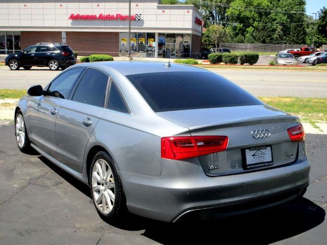 Photo 9 VIN: WAUHGAFC3CN133832 - AUDI A6 