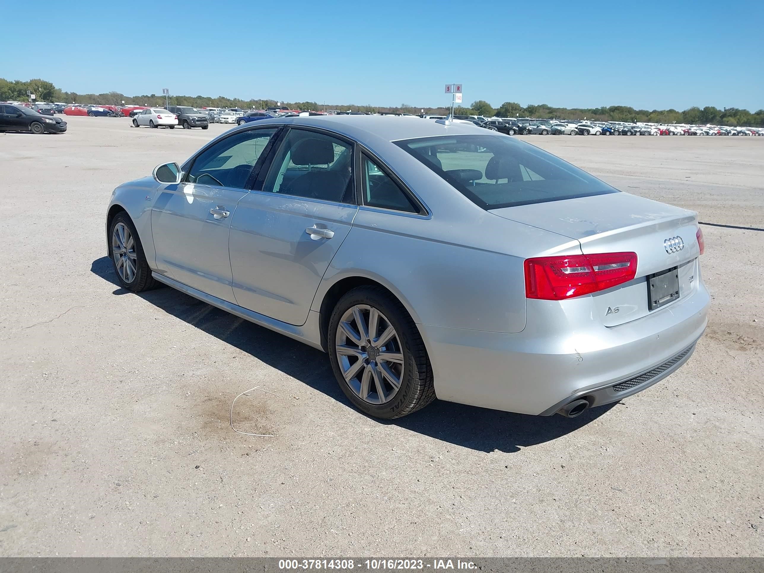 Photo 2 VIN: WAUHGAFC5CN053139 - AUDI A6 