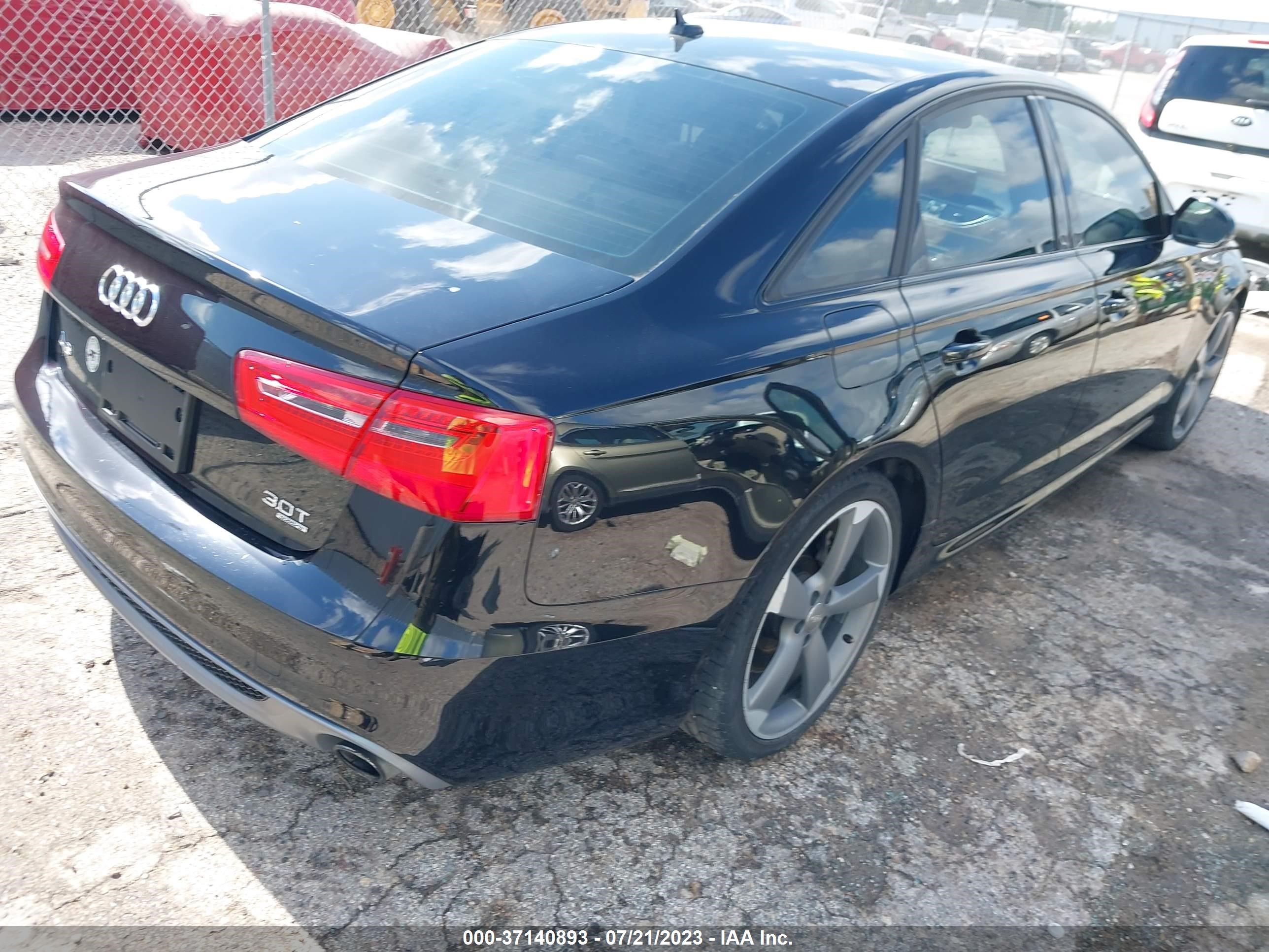 Photo 3 VIN: WAUHGAFC5FN030898 - AUDI A6 