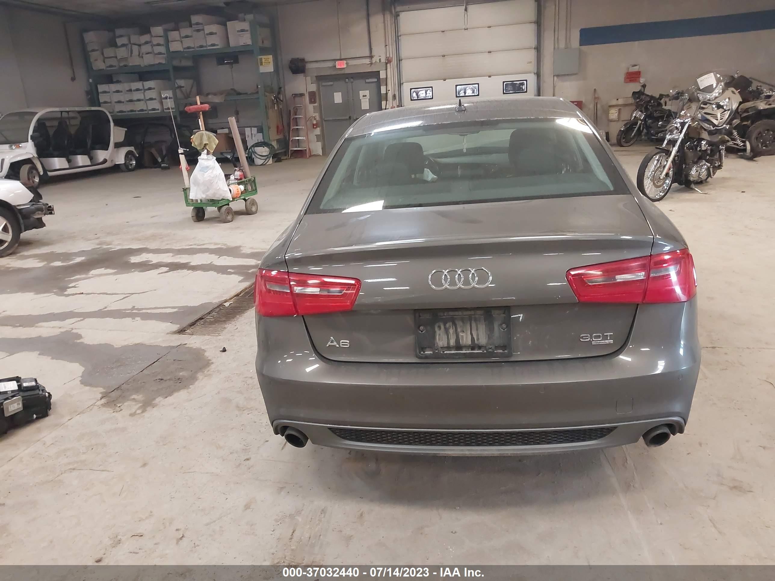 Photo 16 VIN: WAUHGAFC6CN058916 - AUDI A6 