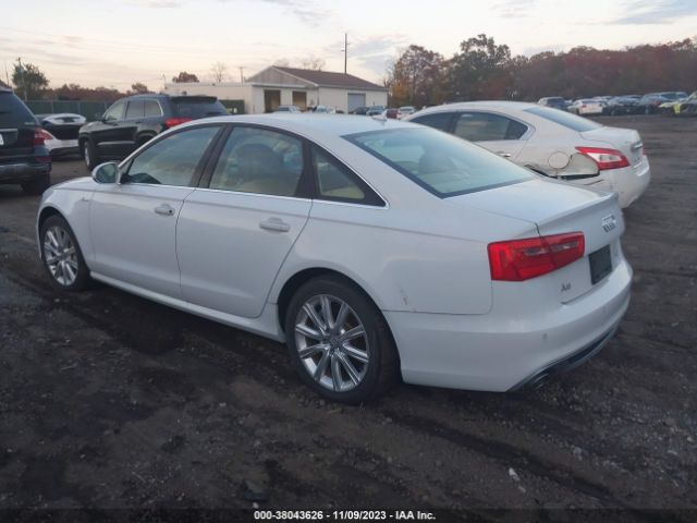 Photo 2 VIN: WAUHGAFC7CN102910 - AUDI A6 