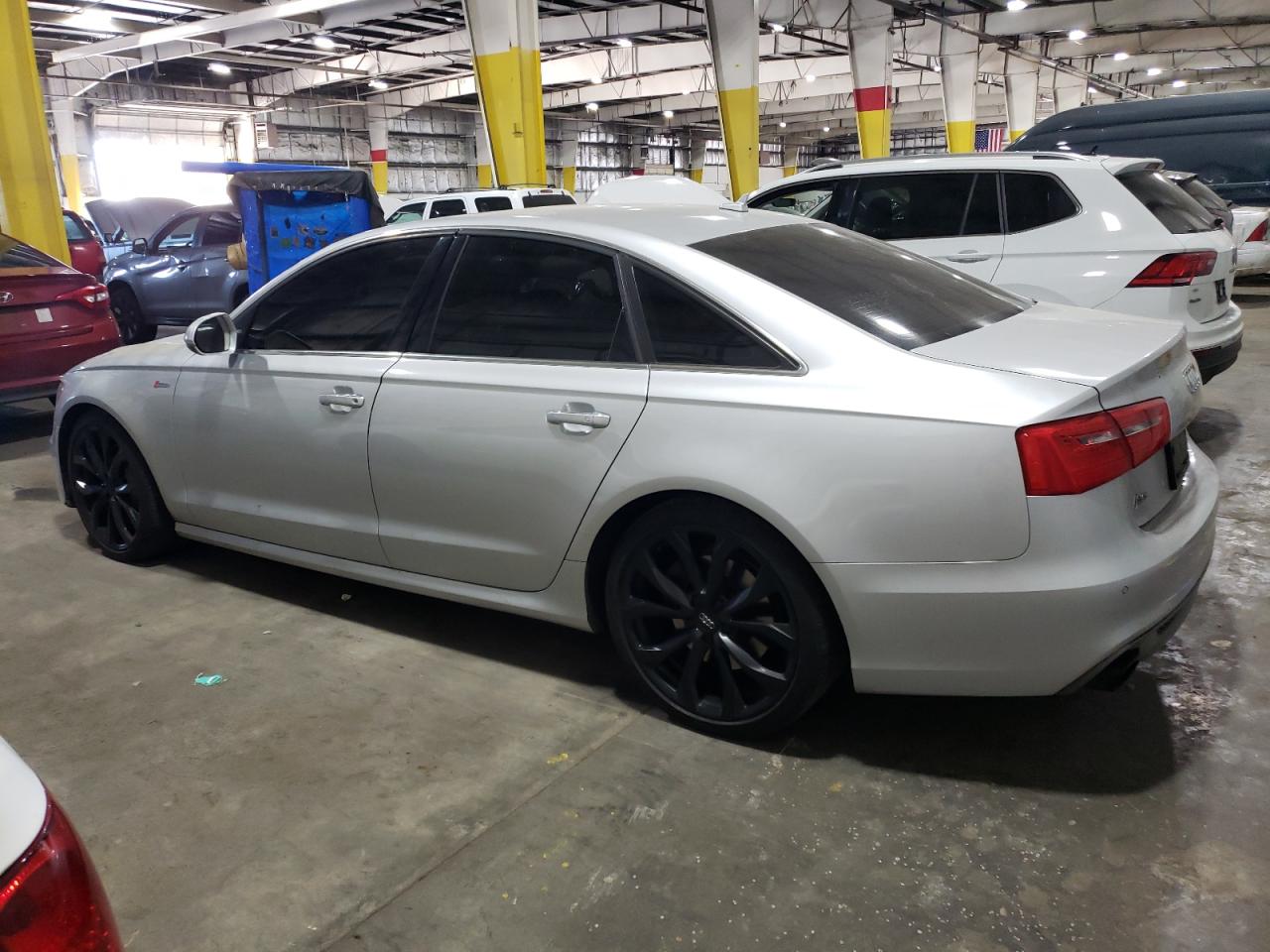 Photo 1 VIN: WAUHGBFC5CN176428 - AUDI A6 