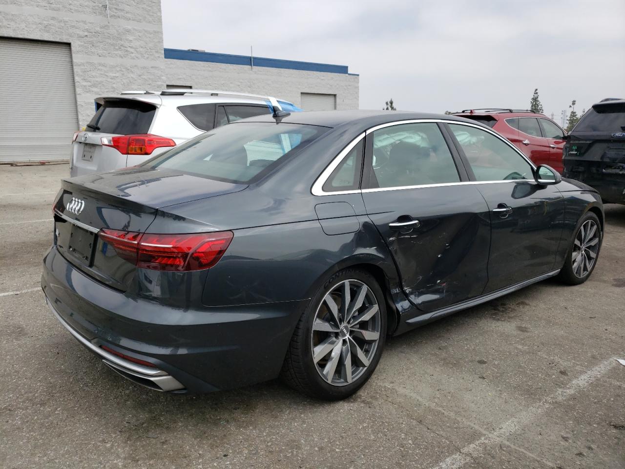 Photo 2 VIN: WAUHMAF4XLA060385 - AUDI A4 