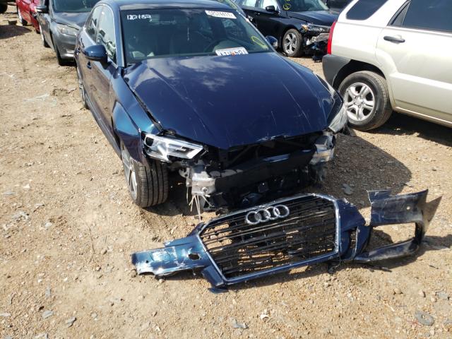 Photo 8 VIN: WAUJ8GFF0J1030450 - AUDI A3 PREMIUM 