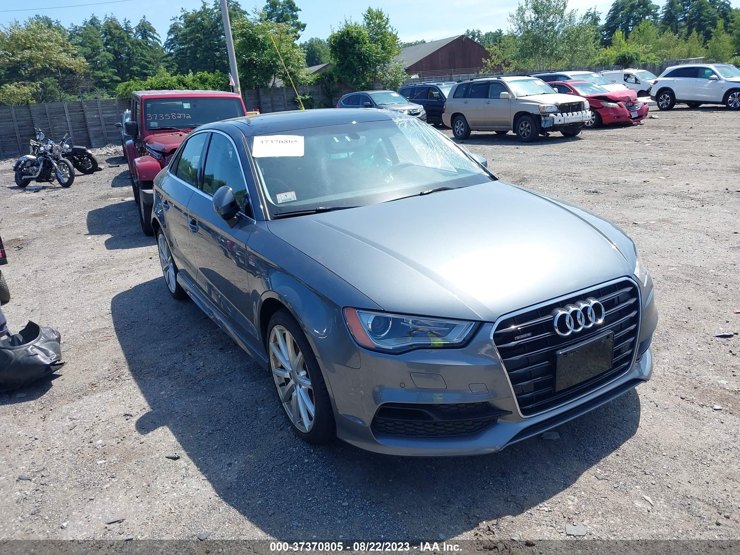 Photo 0 VIN: WAUJ8GFF3G1118062 - AUDI A3 