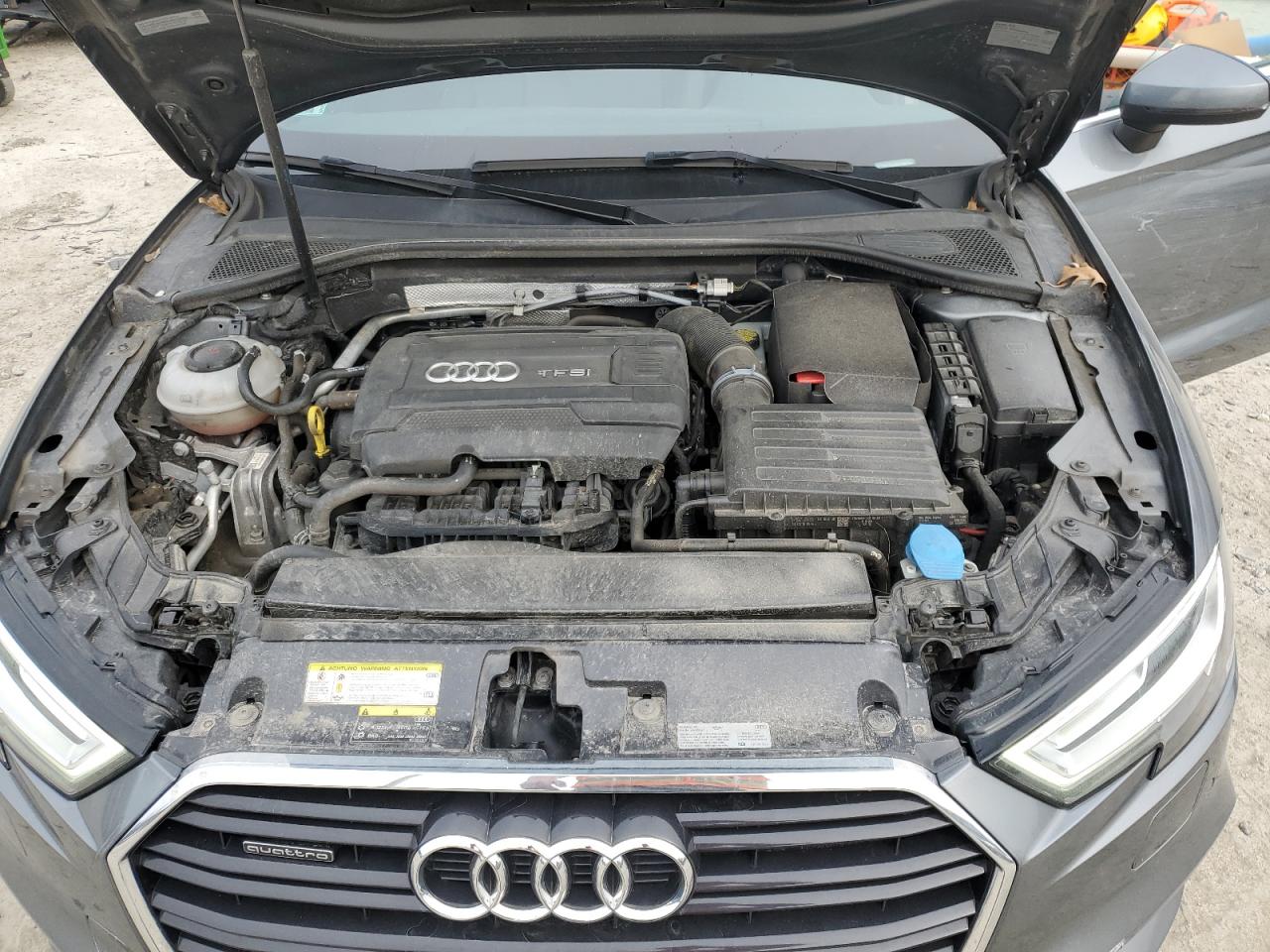 Photo 10 VIN: WAUJ8GFF5J1041167 - AUDI A3 