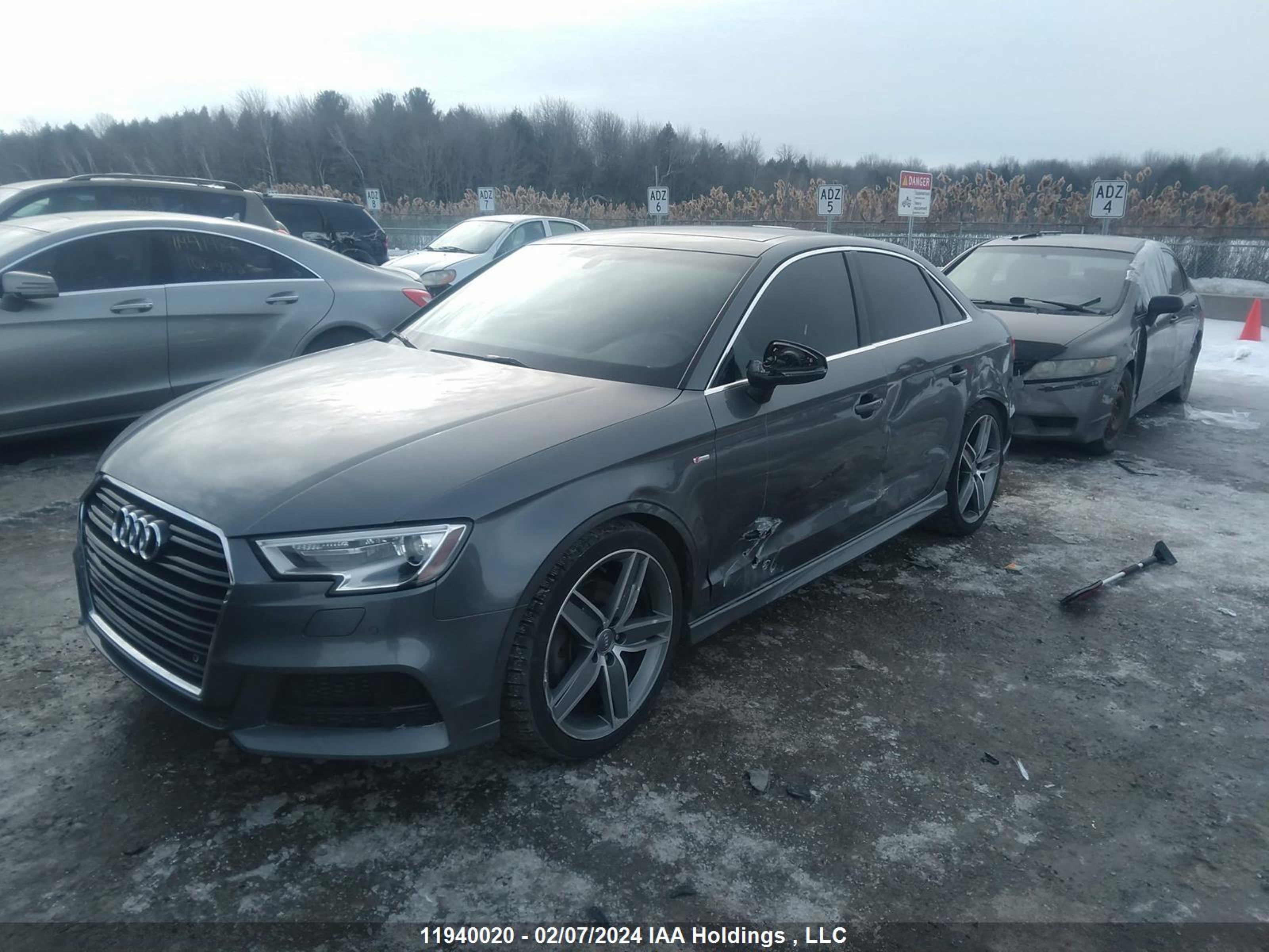 Photo 1 VIN: WAUJ8GFF5J1069969 - AUDI A3 