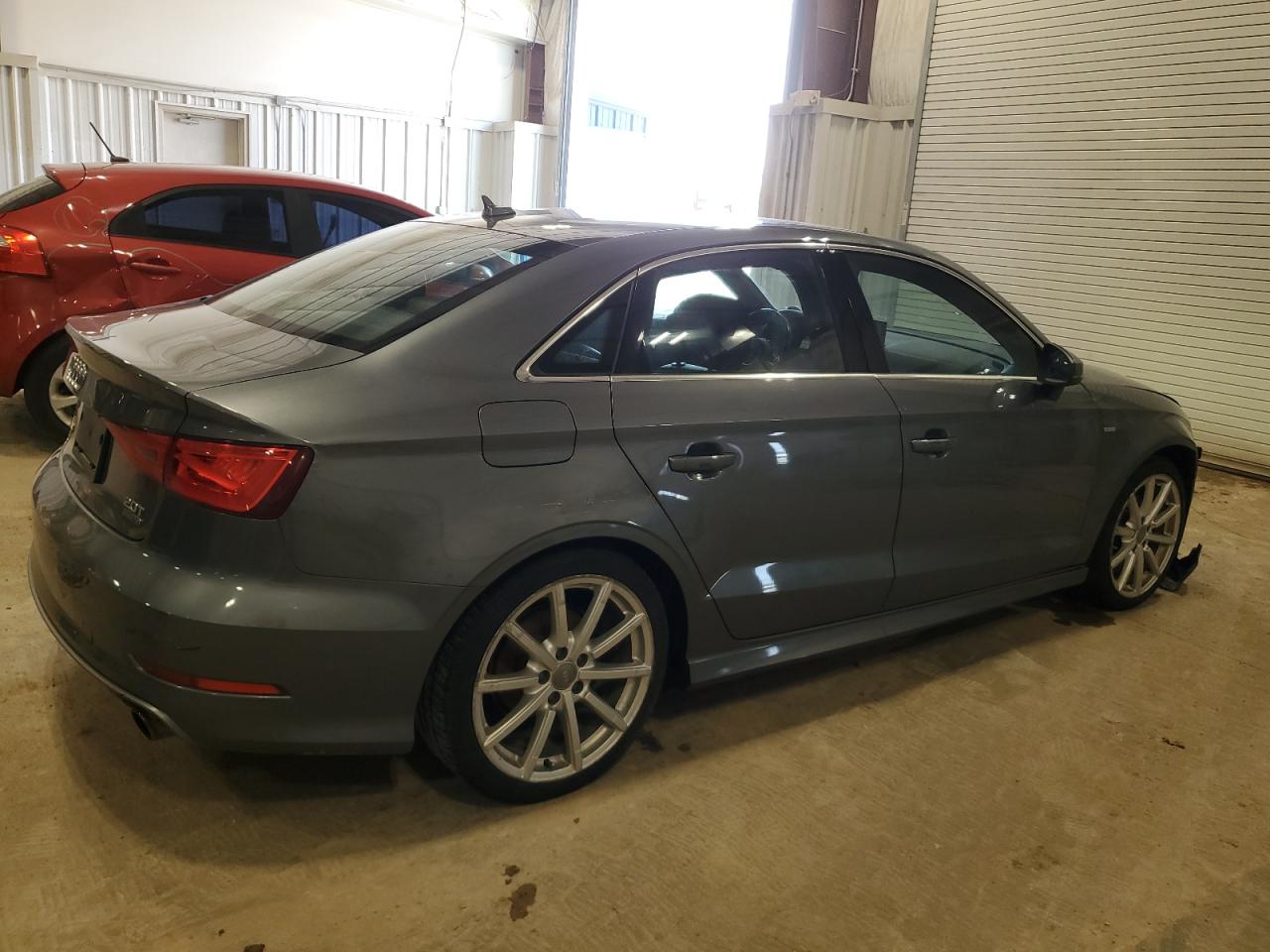 Photo 2 VIN: WAUJ8GFF7G1030597 - AUDI A3 