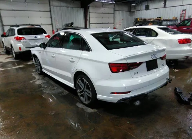 Photo 2 VIN: WAUJ8GFF7J1029103 - AUDI A3 SEDAN 