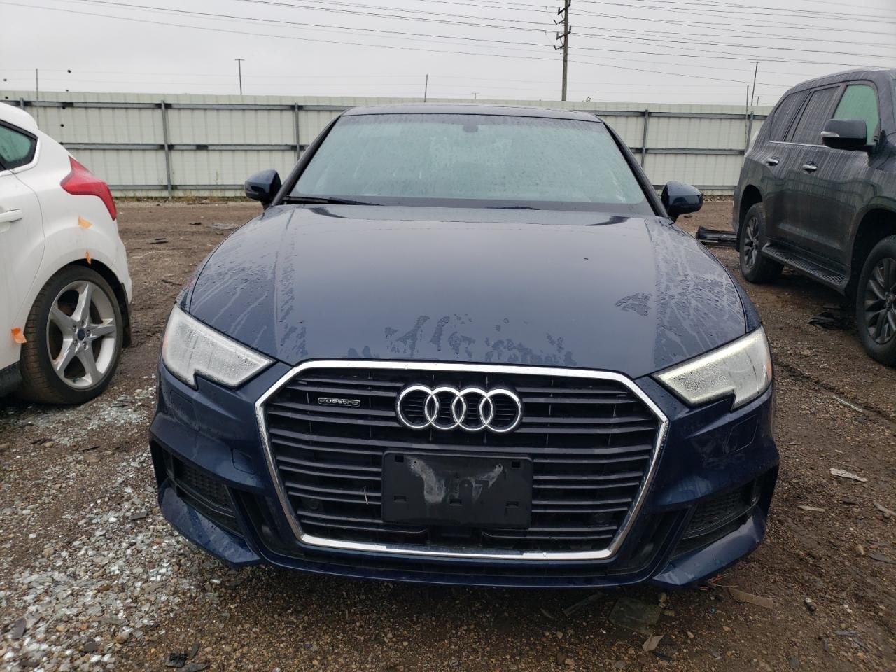 Photo 4 VIN: WAUJ8GFF8J1068850 - AUDI A3 