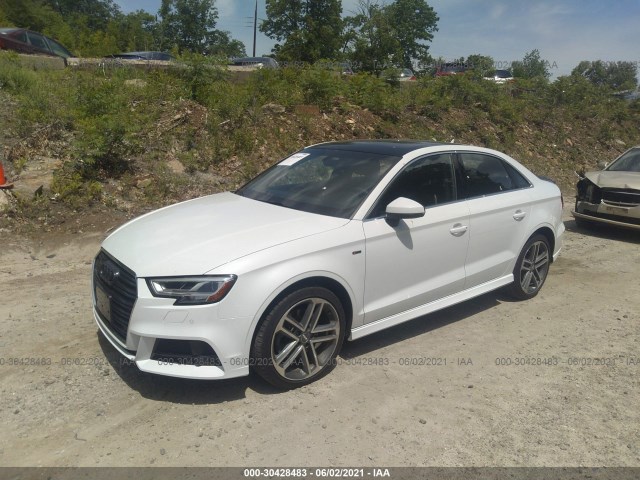 Photo 1 VIN: WAUJ8GFFXH1009678 - AUDI A3 SEDAN 