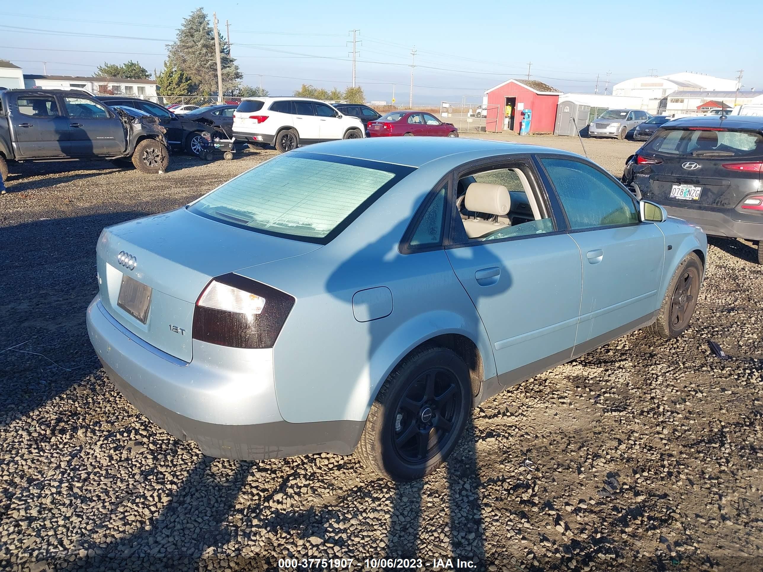 Photo 3 VIN: WAUJC68E32A268615 - AUDI A4 