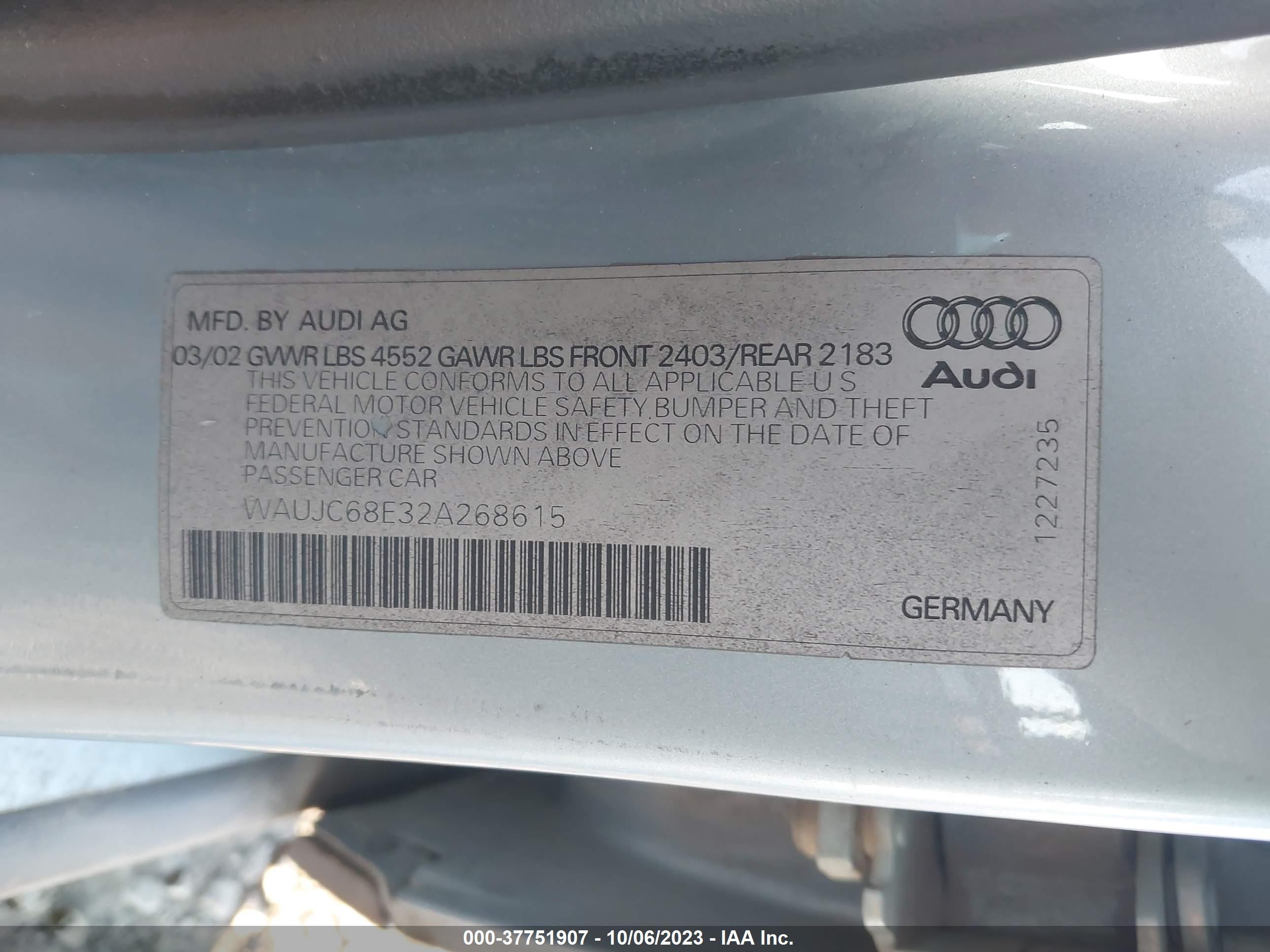 Photo 8 VIN: WAUJC68E32A268615 - AUDI A4 