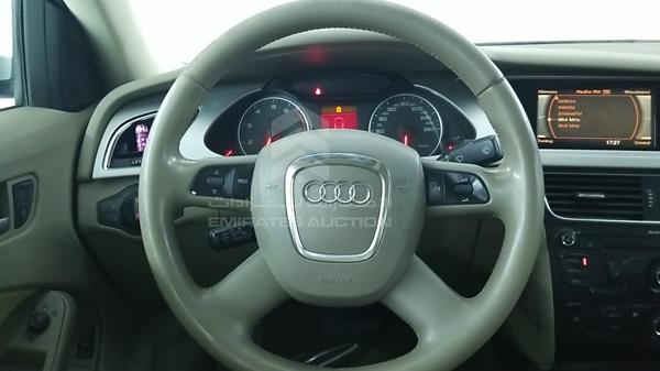 Photo 13 VIN: WAUJC68K89N010910 - AUDI A4 