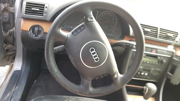 Photo 12 VIN: WAUJE68E42A207414 - AUDI A4 