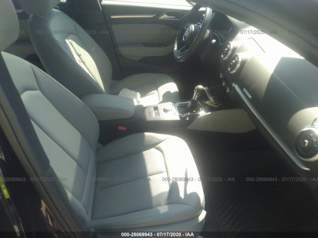 Photo 4 VIN: WAUJEGFF1K1017605 - AUDI A3 SEDAN 