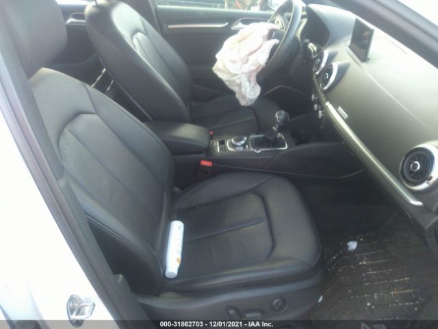 Photo 4 VIN: WAUJEGFF2LA095148 - AUDI A3 SEDAN 