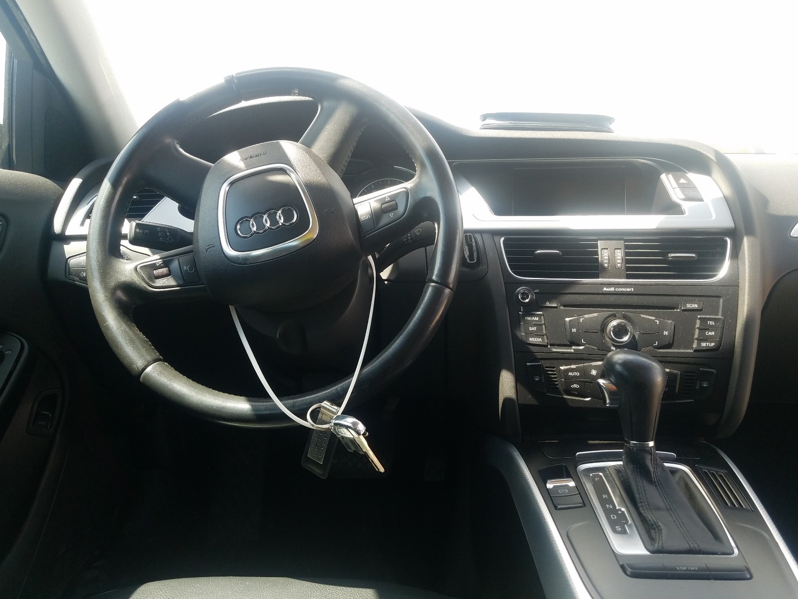 Photo 8 VIN: WAUJF78K69N061576 - AUDI A4 PREMIUM 