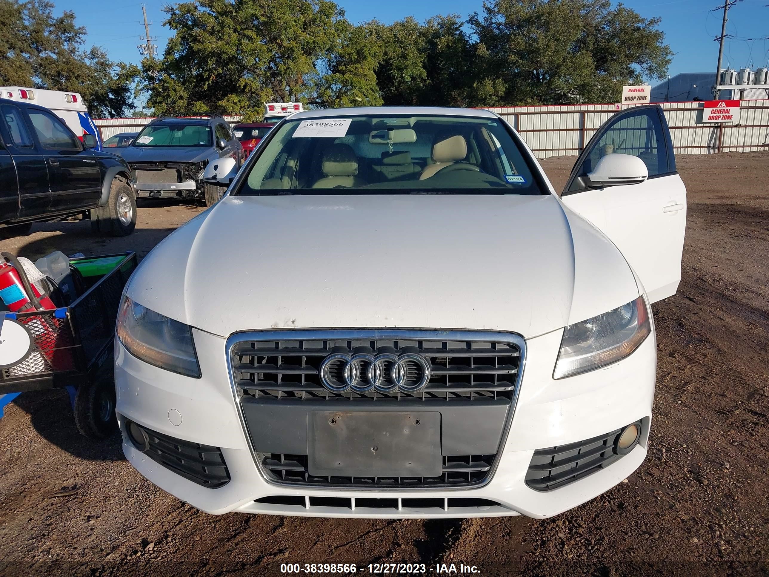 Photo 5 VIN: WAUJF78K89N070036 - AUDI A4 