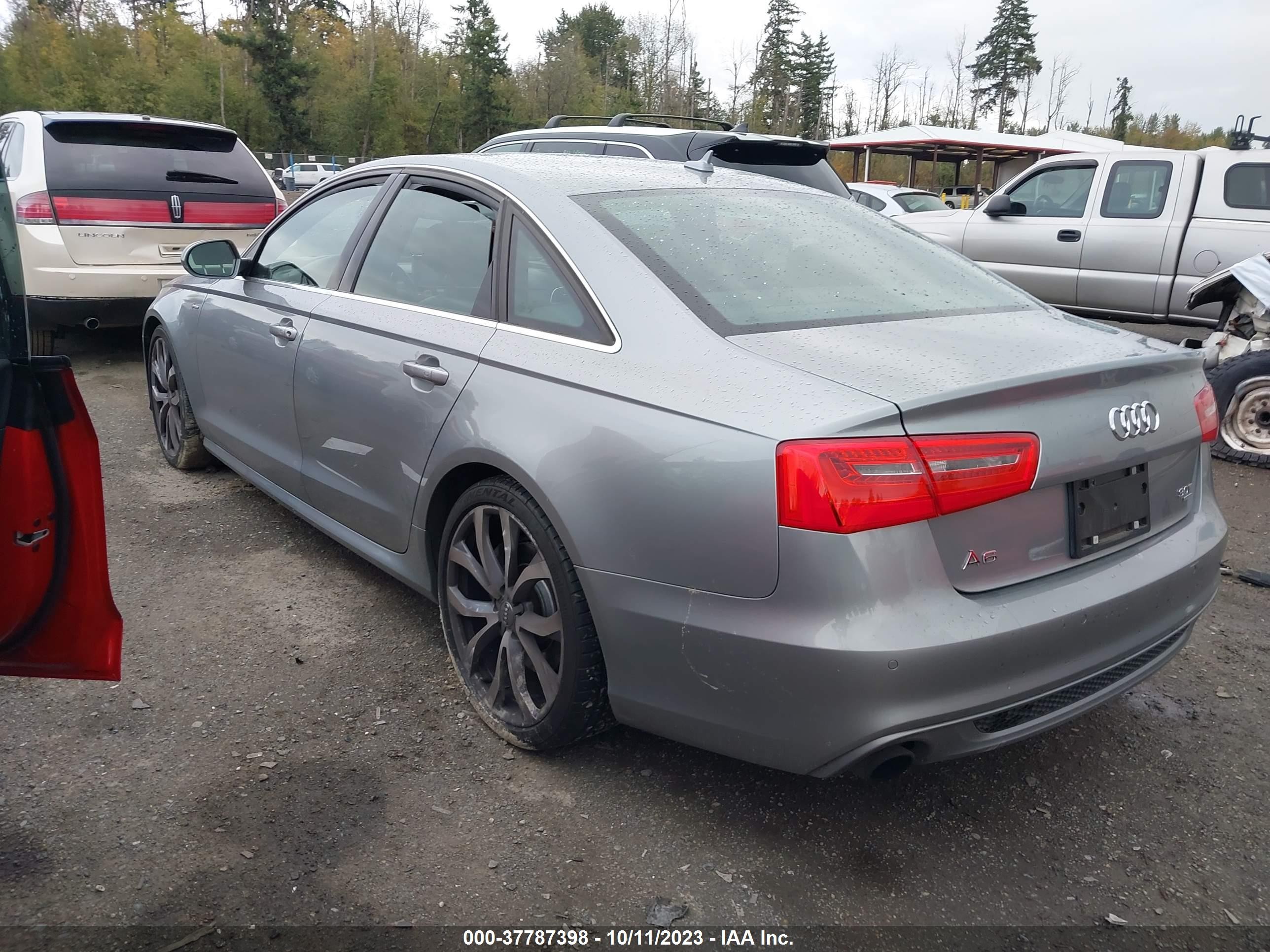 Photo 2 VIN: WAUJGAFC3CN120290 - AUDI A6 