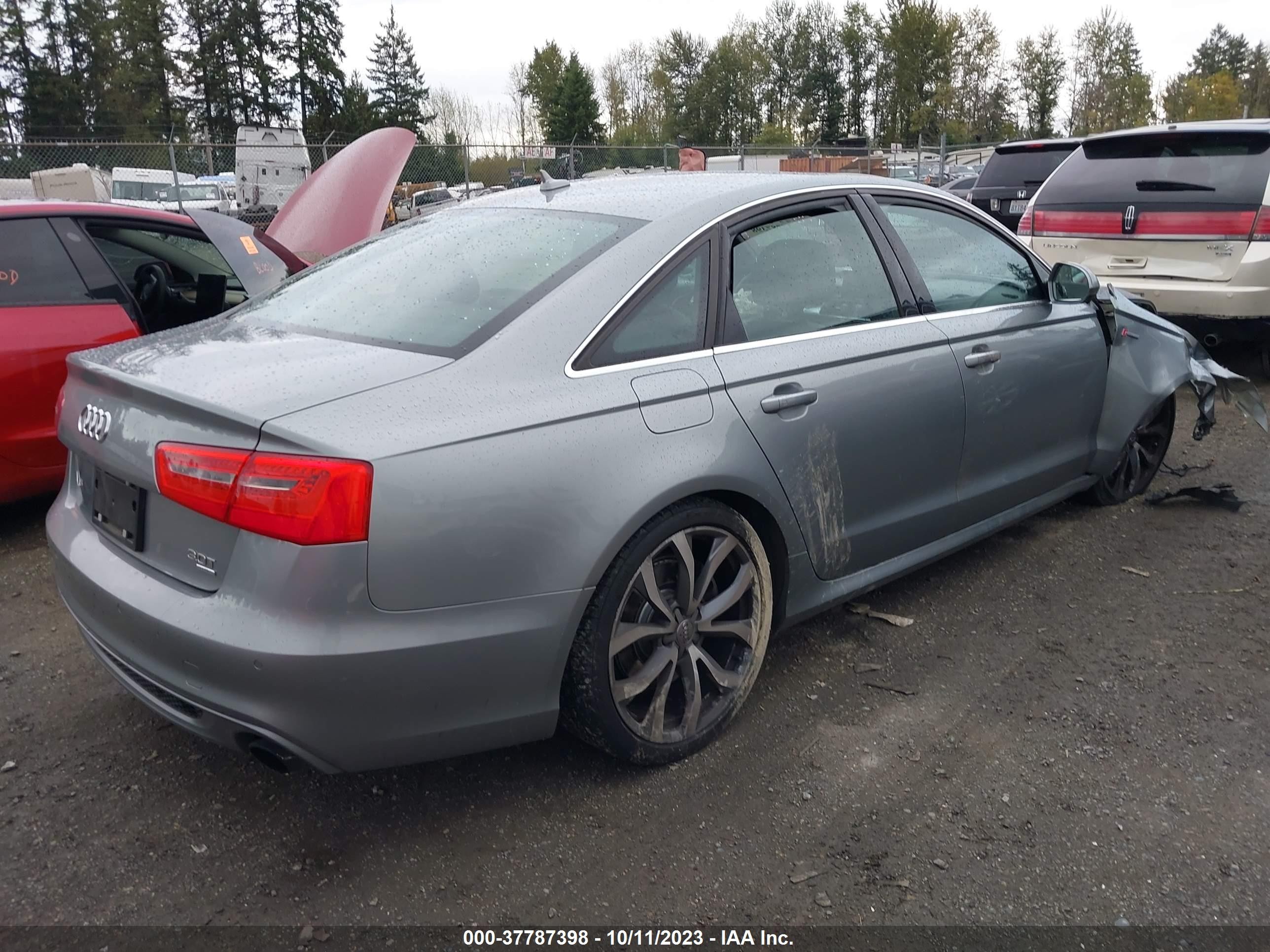 Photo 3 VIN: WAUJGAFC3CN120290 - AUDI A6 