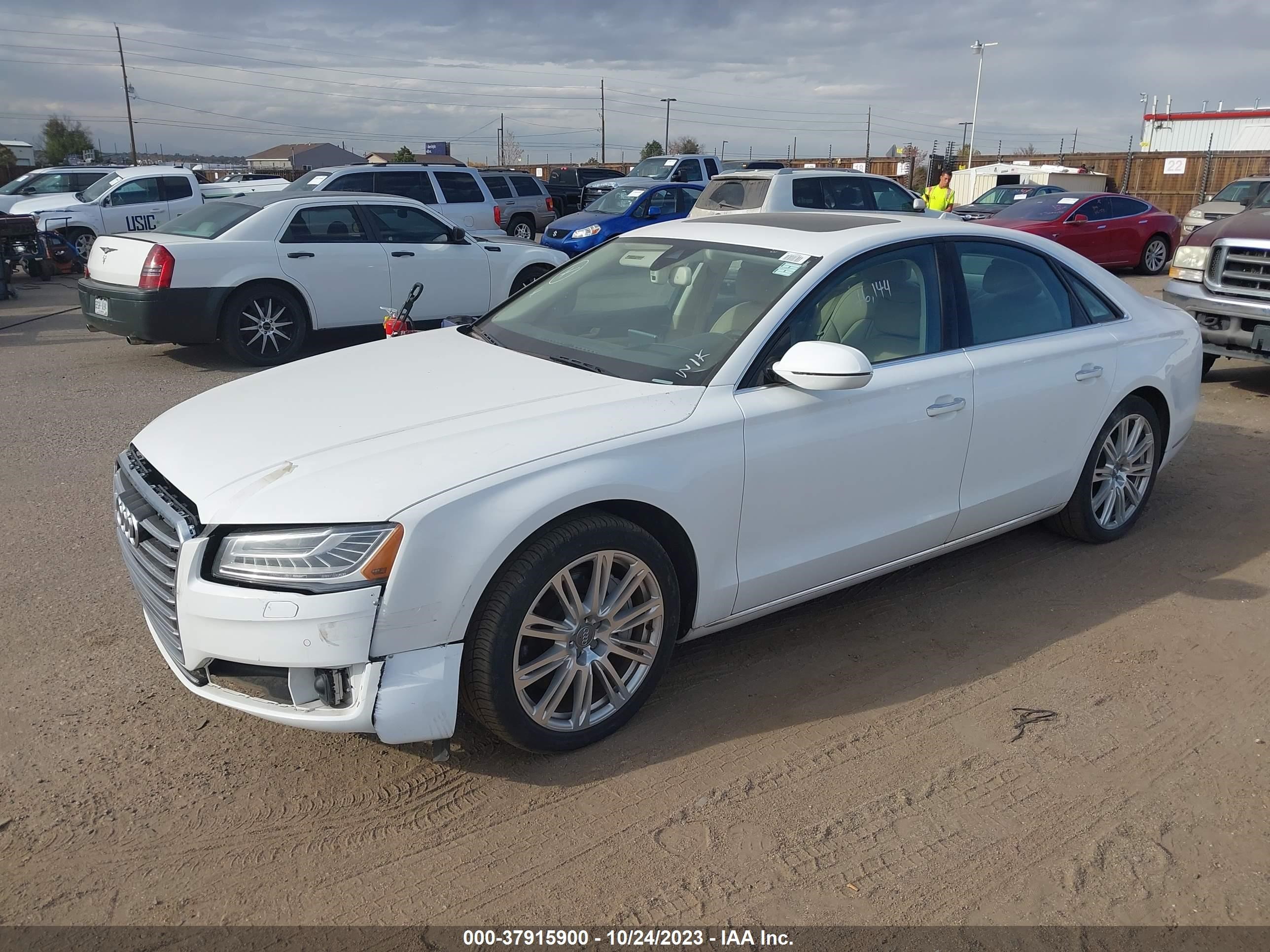 Photo 1 VIN: WAUJGAFD2FN008433 - AUDI A8 