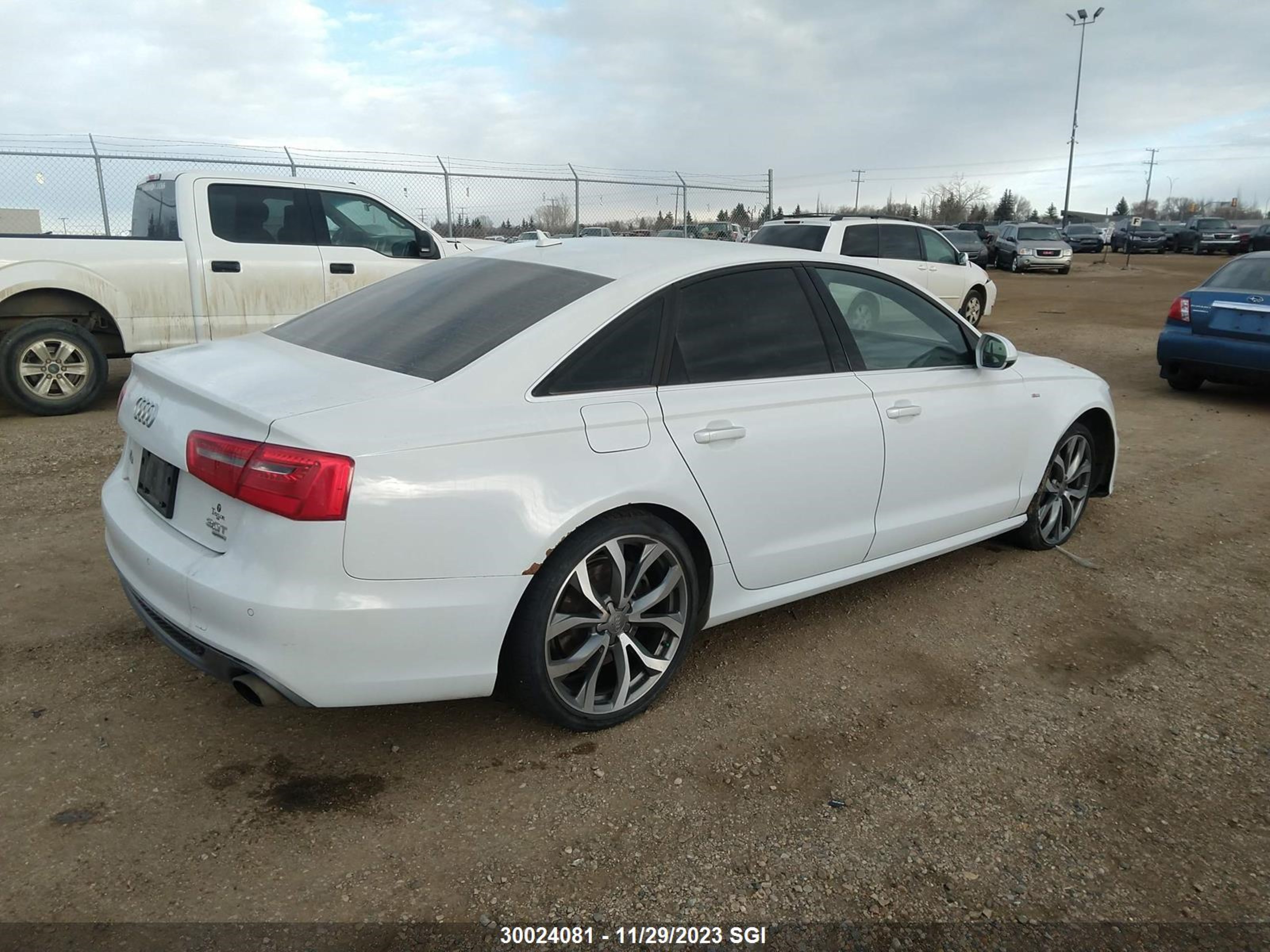 Photo 3 VIN: WAUJGCFC3CN069112 - AUDI A6 