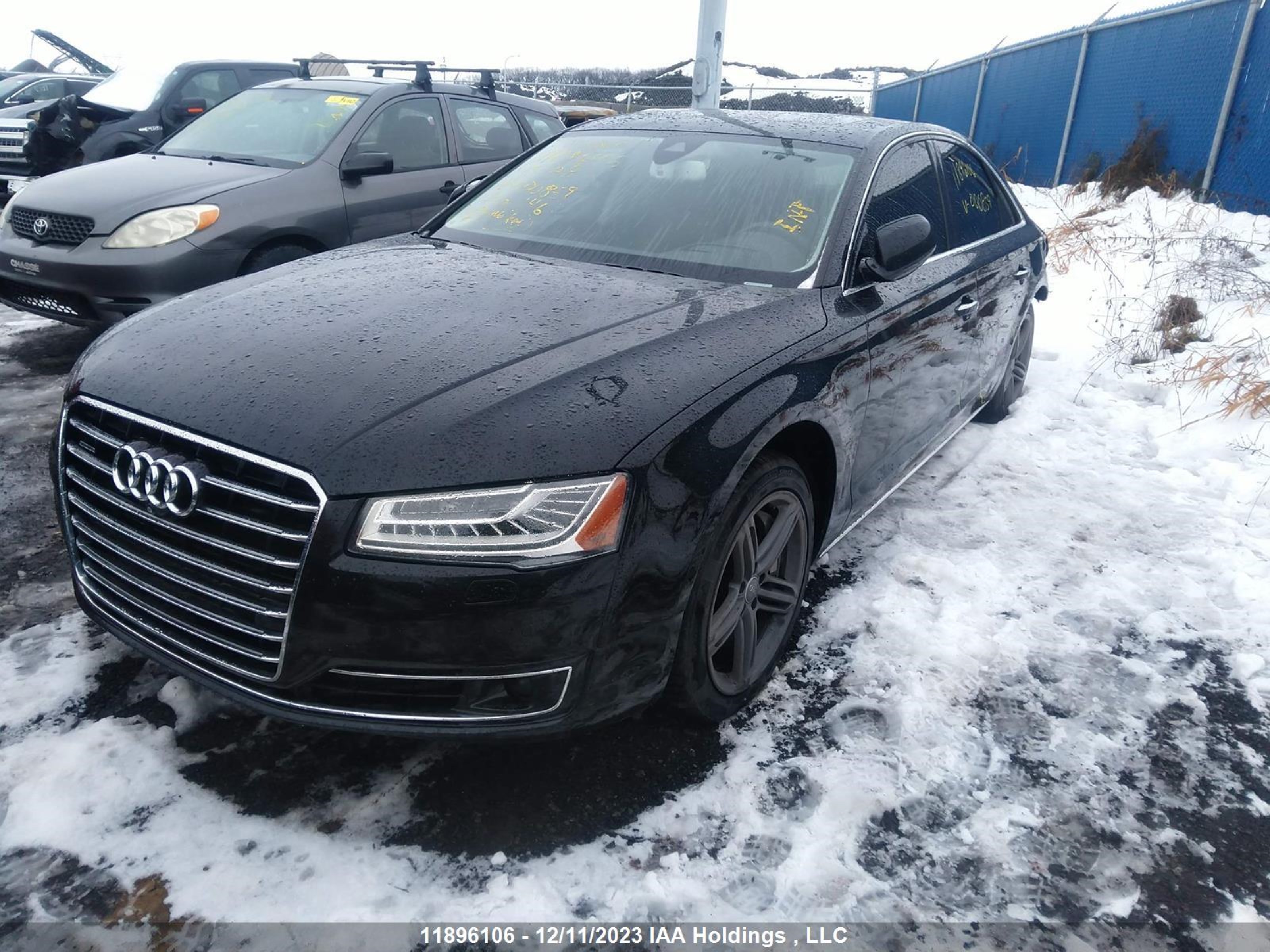 Photo 1 VIN: WAUJMAFD6FN000859 - AUDI A8 