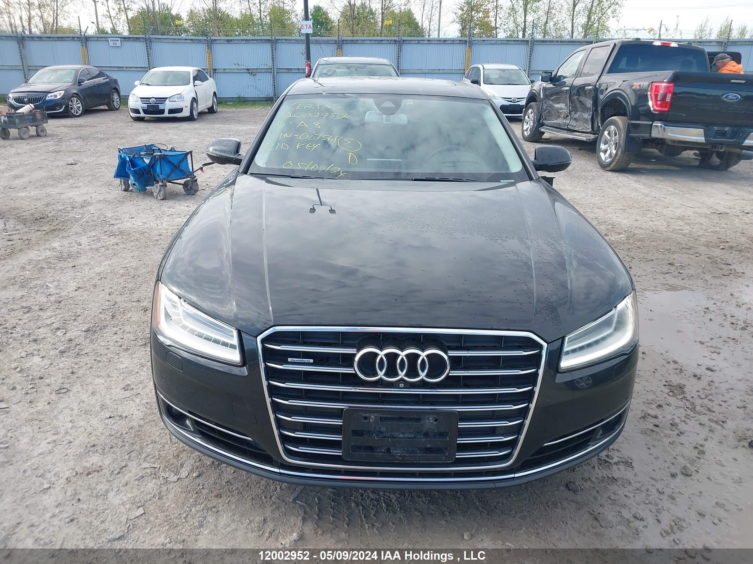 Photo 12 VIN: WAUJRAFD1GN007561 - AUDI A8 