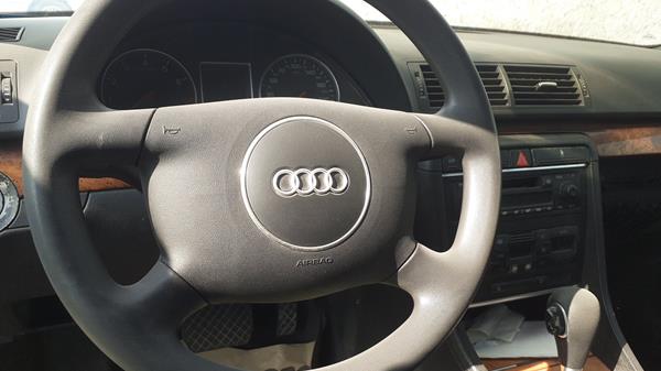 Photo 9 VIN: WAUJS68E42A079135 - AUDI A4 