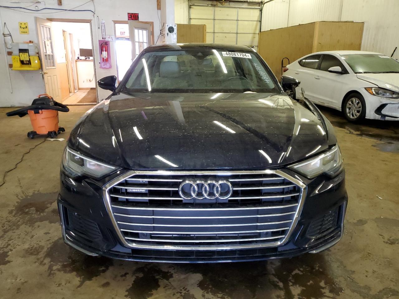 Photo 4 VIN: WAUK2AF26KN115920 - AUDI A6 