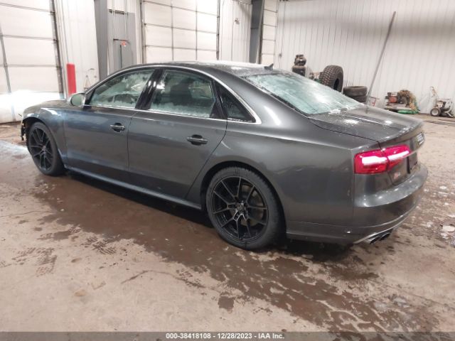 Photo 2 VIN: WAUK2AFD6FN027800 - AUDI S8 