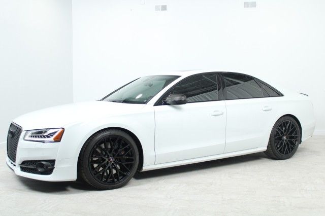 Photo 4 VIN: WAUK2AFD9FN010294 - AUDI S8 