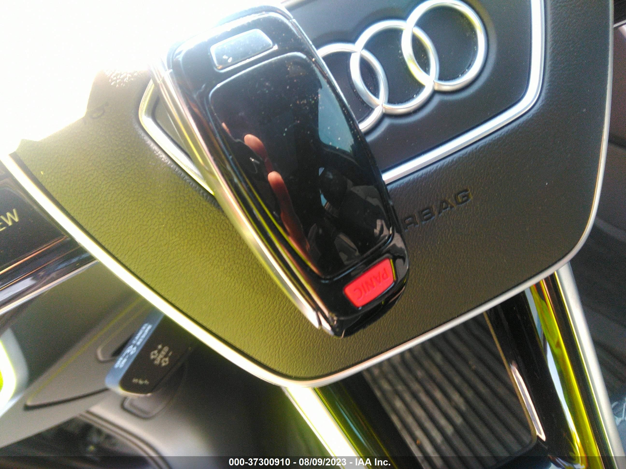 Photo 10 VIN: WAUK2BF29NN063645 - AUDI A6 