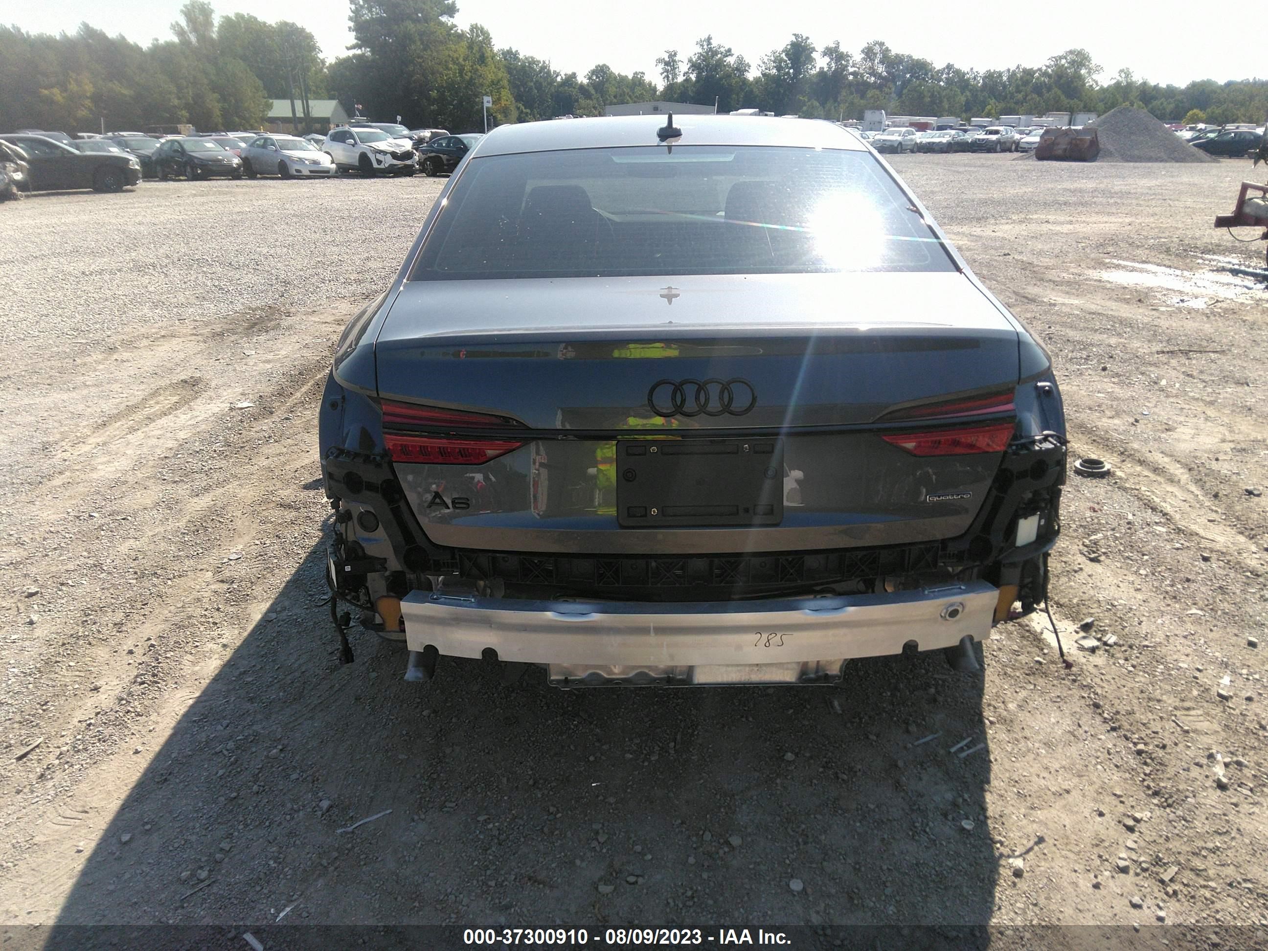 Photo 16 VIN: WAUK2BF29NN063645 - AUDI A6 