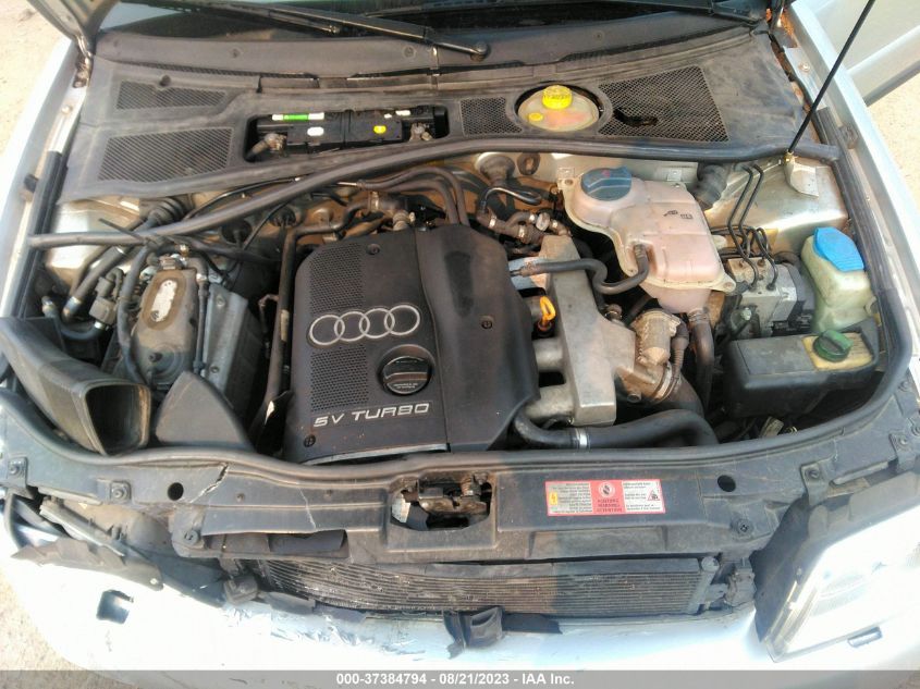 Photo 9 VIN: WAUKC68D01A001605 - AUDI A4 