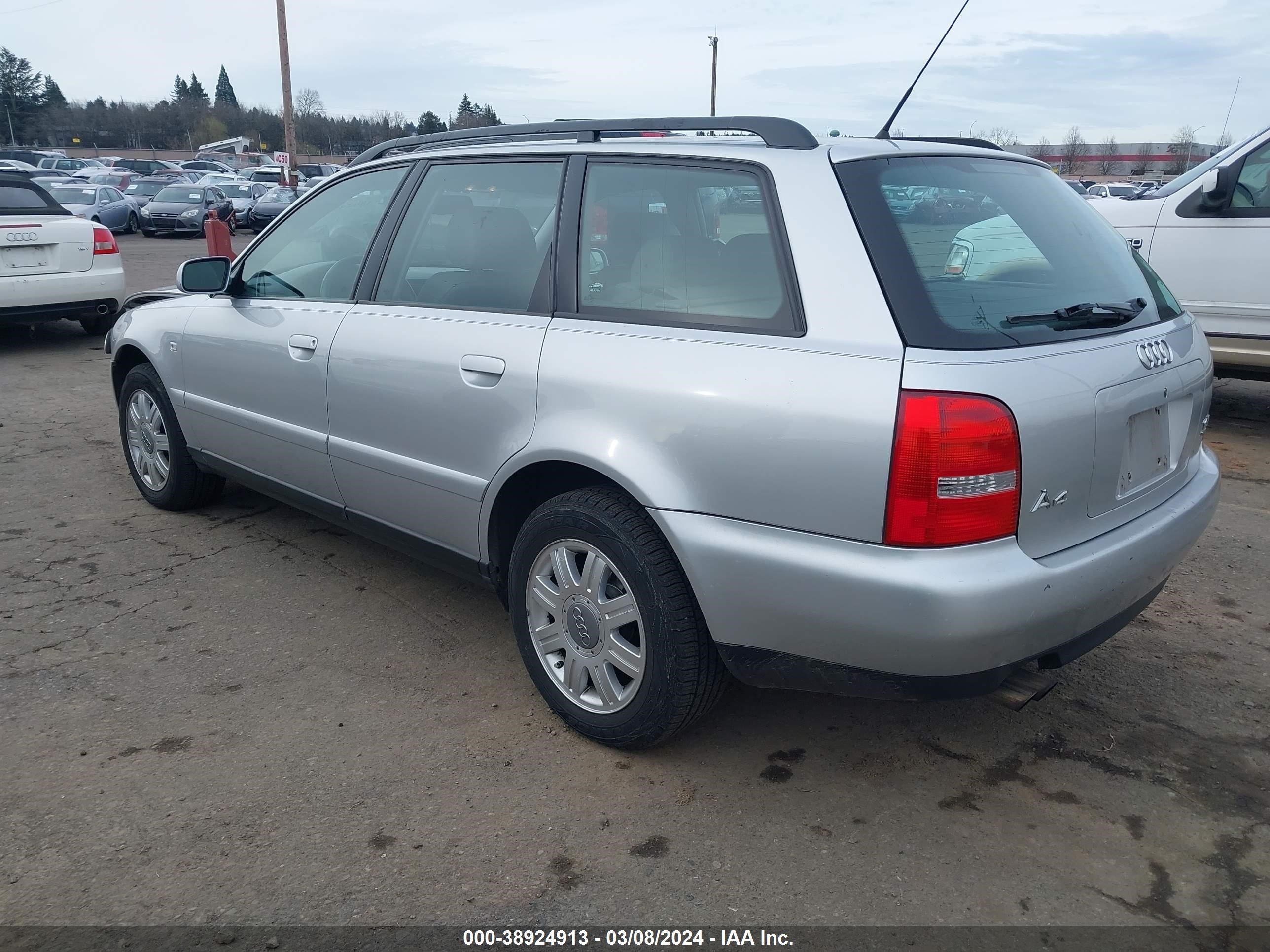 Photo 2 VIN: WAUKC68D41A150695 - AUDI A4 