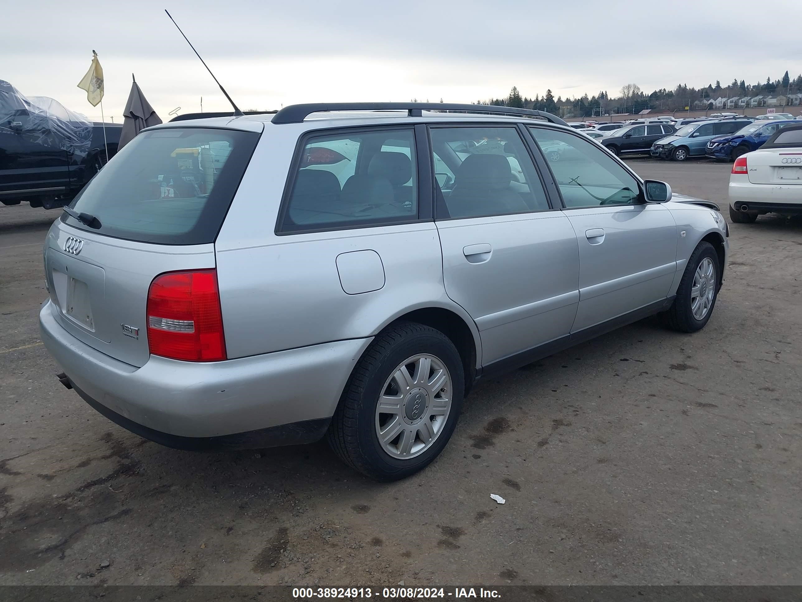 Photo 3 VIN: WAUKC68D41A150695 - AUDI A4 