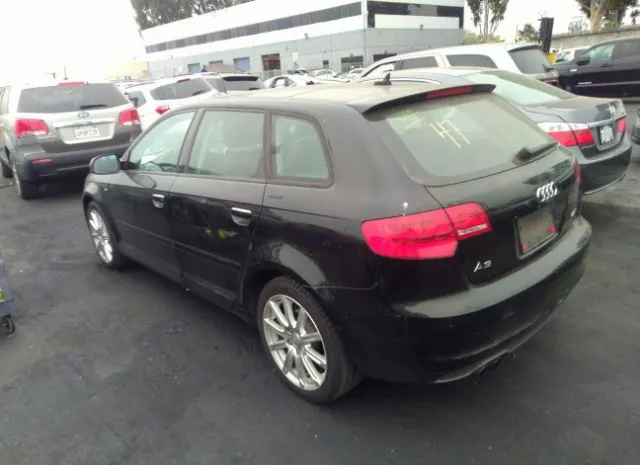 Photo 2 VIN: WAUKEAFM0BA136794 - AUDI A3 