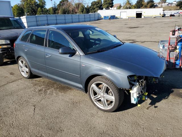 Photo 3 VIN: WAUKEAFM1CA081564 - AUDI A3 