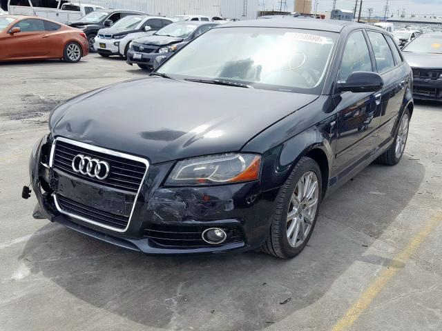 Photo 1 VIN: WAUKEAFM1CA097103 - AUDI A3 