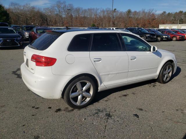 Photo 2 VIN: WAUKEAFM1CA128589 - AUDI A3 PREMIUM 