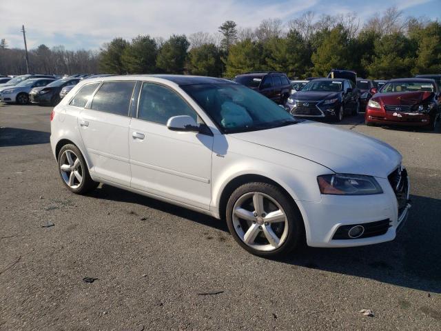 Photo 3 VIN: WAUKEAFM1CA128589 - AUDI A3 PREMIUM 