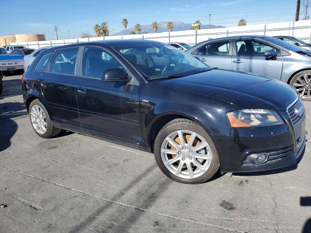 Photo 3 VIN: WAUKEAFM2AA172744 - AUDI A3 