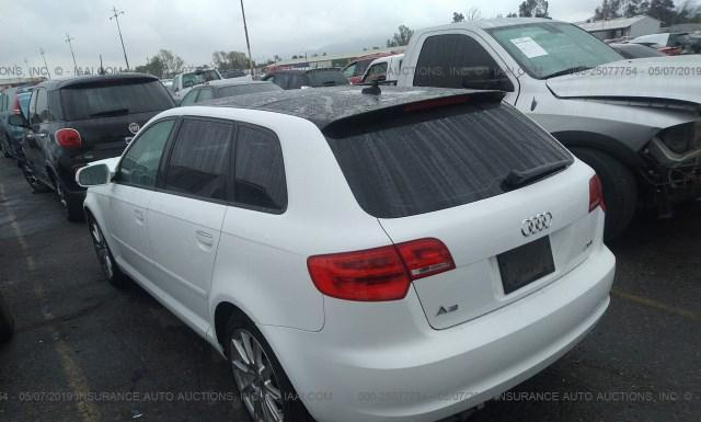 Photo 2 VIN: WAUKEAFM3DA028267 - AUDI A3 